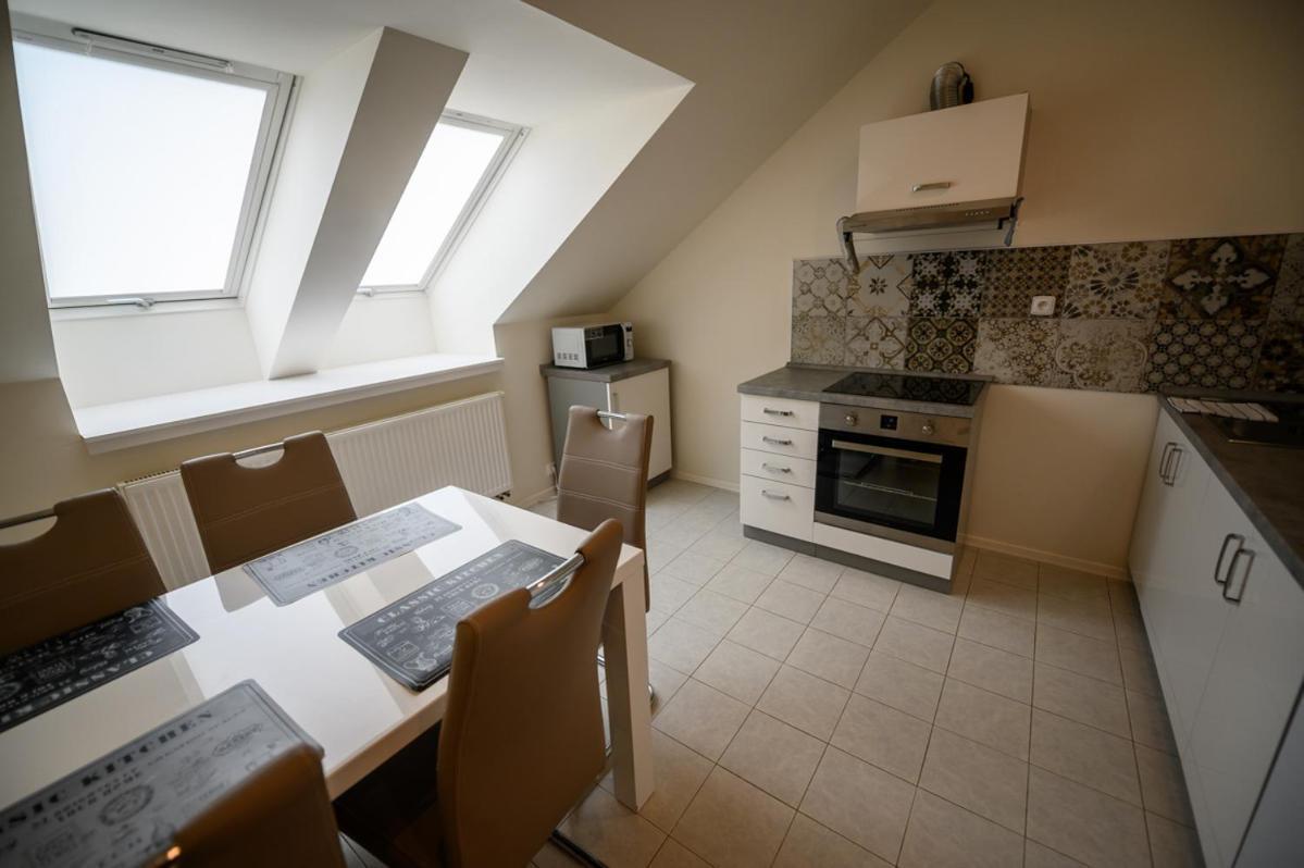 Apartman U Krale - 2 Jicin Exterior photo